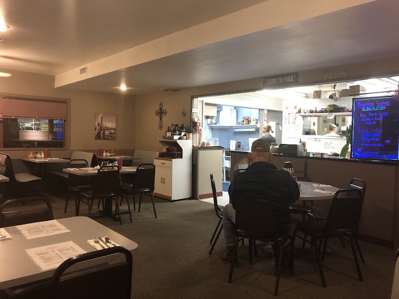 L & R Cafe photo 4