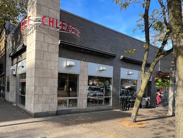 Little Cheerful Cafe