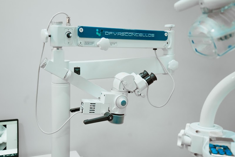 Dr. Arthur Valentim - Endodontia Microscópica | Tratamento de canal - foto 3