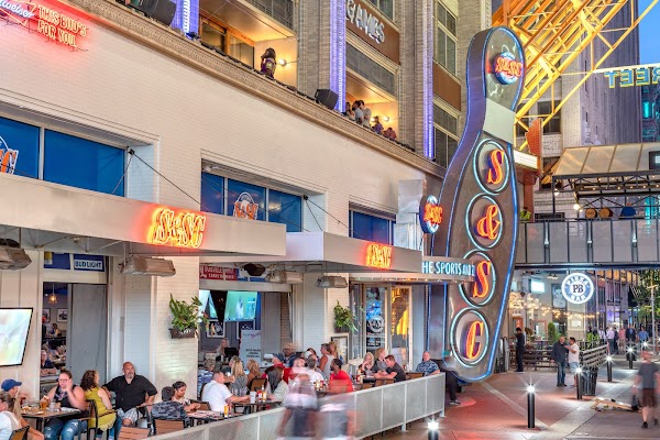 THE SPORTS AND SOCIAL CLUB exterior