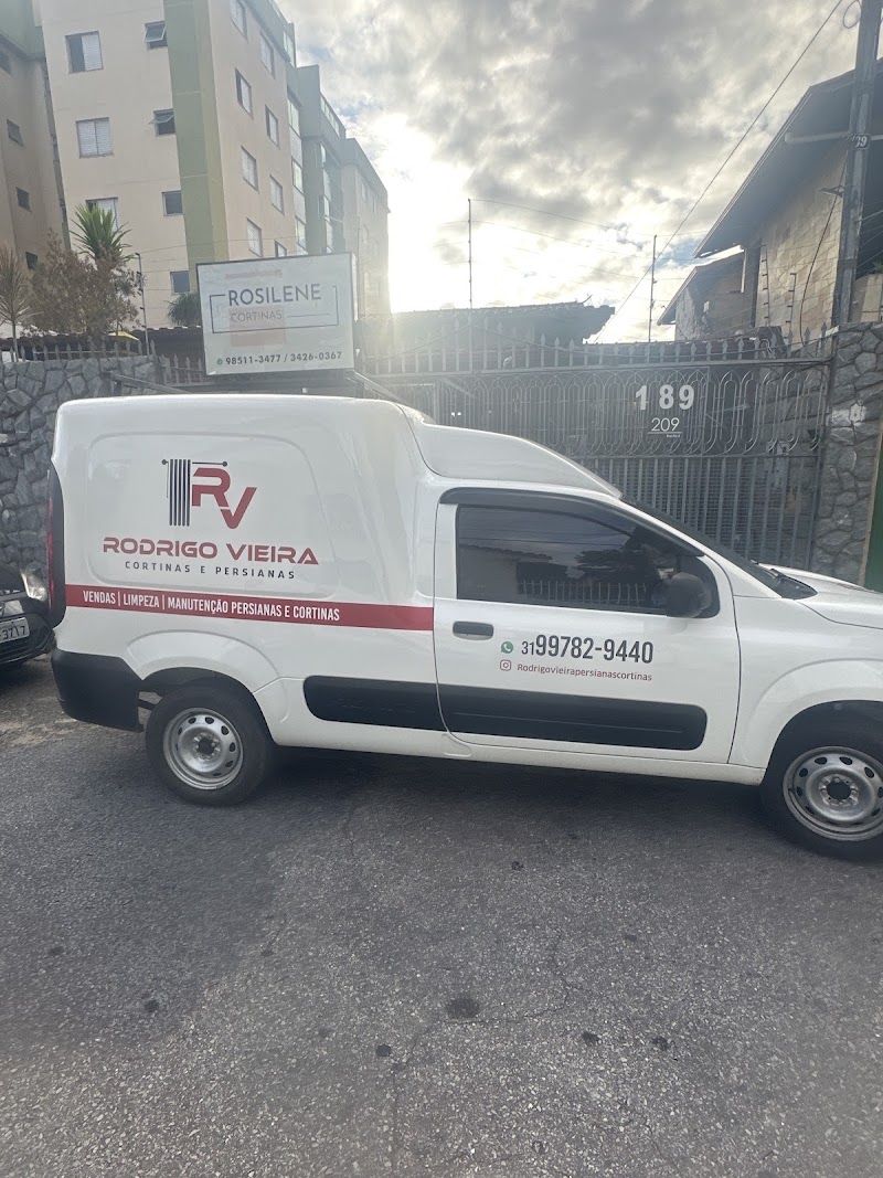 Foto de LR PLOTAGEM DE CARROS