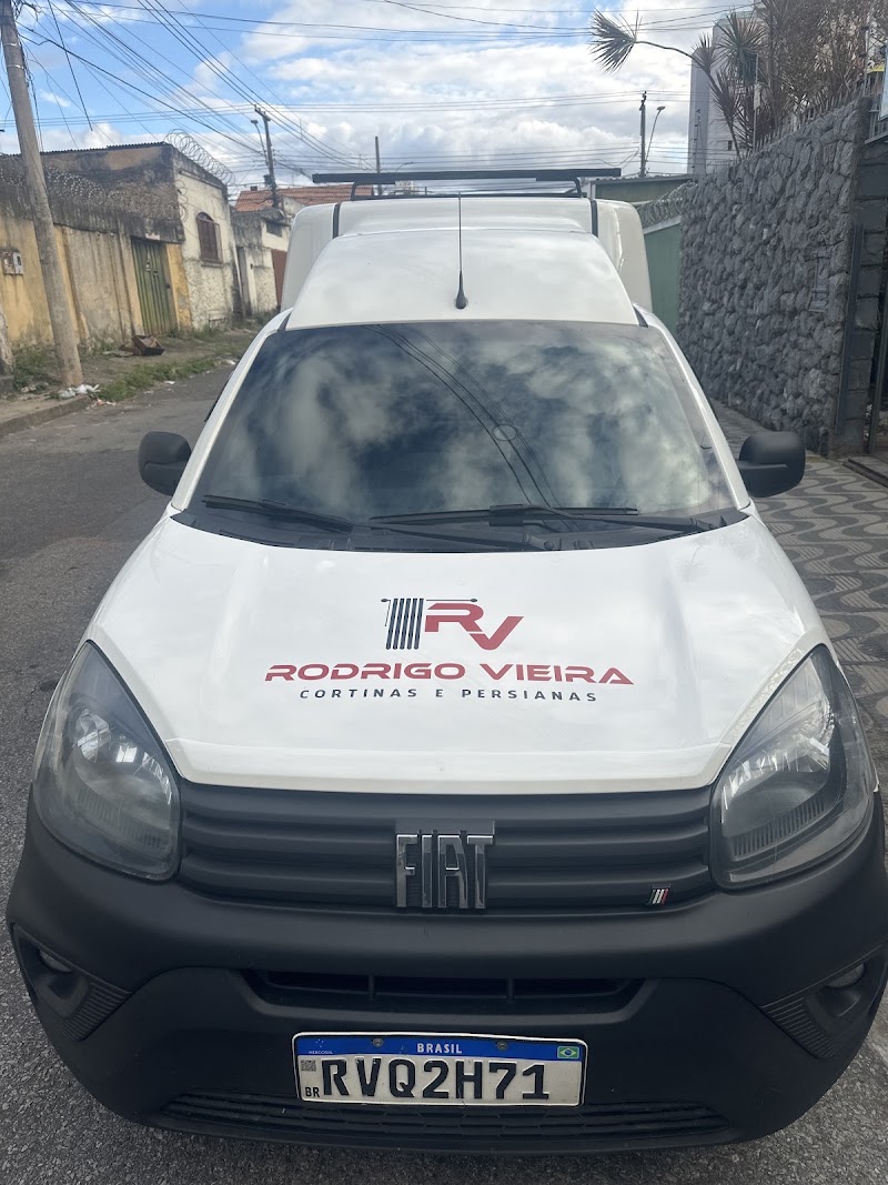Foto de LR PLOTAGEM DE CARROS