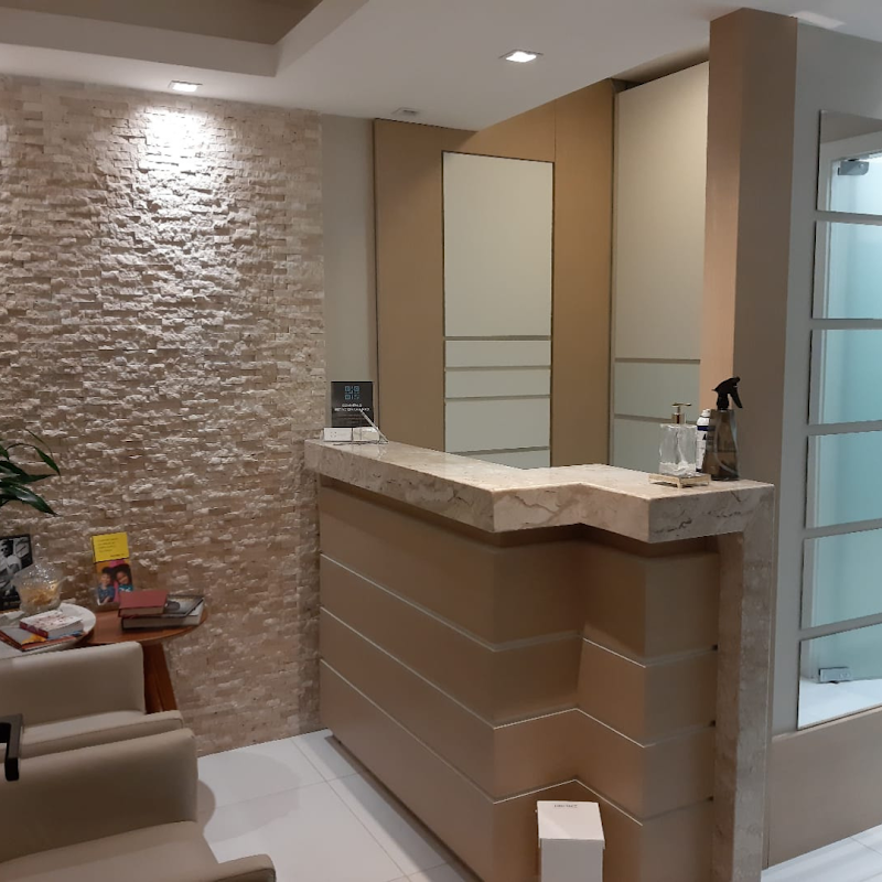 Dra. Graciane Favero | Favero Odontologia Reabilitadora | Dentista em Porto Alegre - foto 5