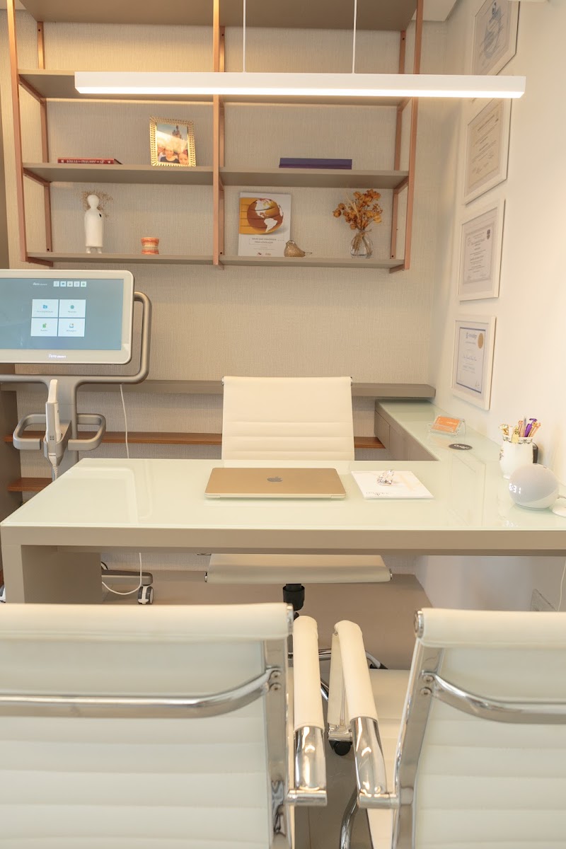 Dra.Camila Kremer - Dentista Especialista em Ortodontia - foto 5