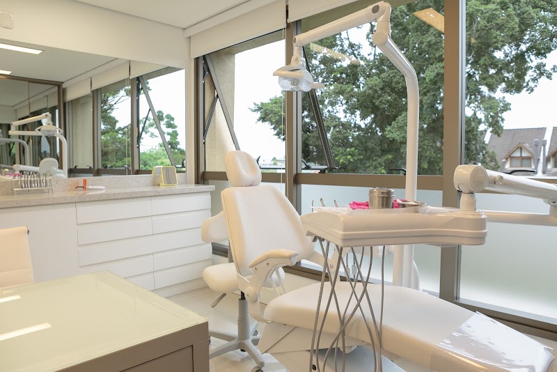 Dra.Camila Kremer - Dentista Especialista em Ortodontia - foto 3