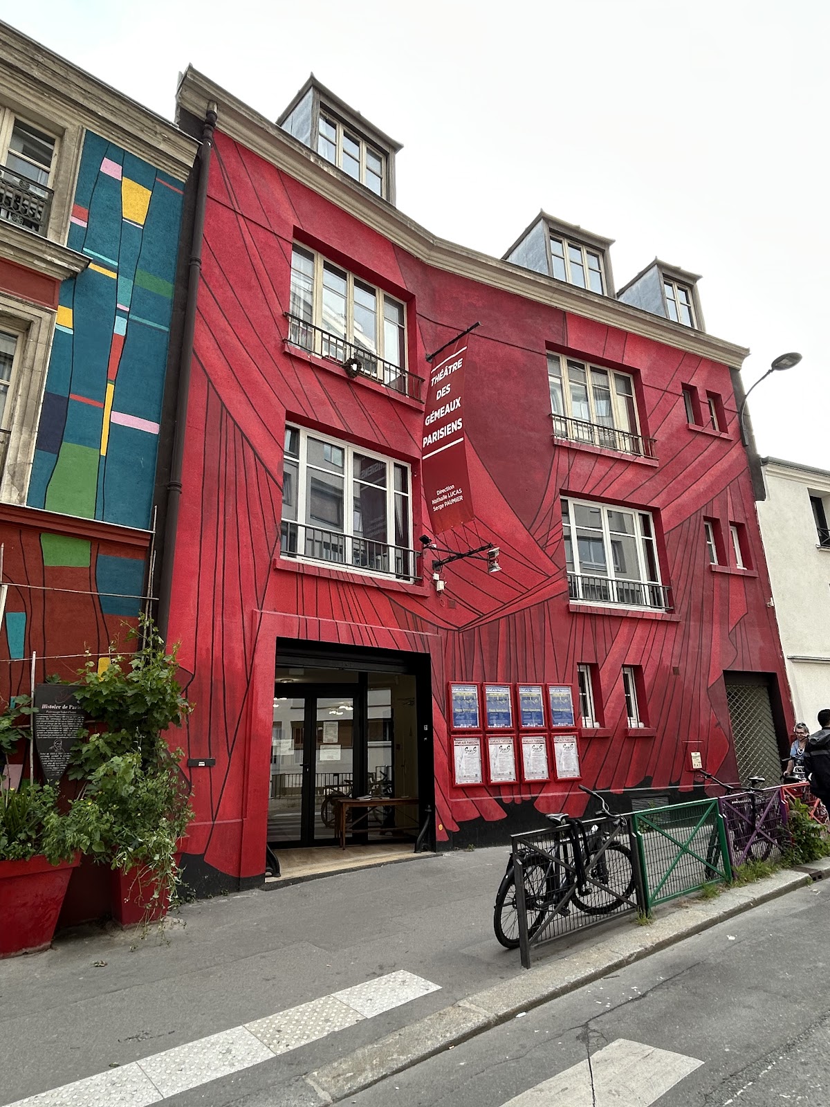 Théâtre des Gémeaux Parisiens, vue extérieure