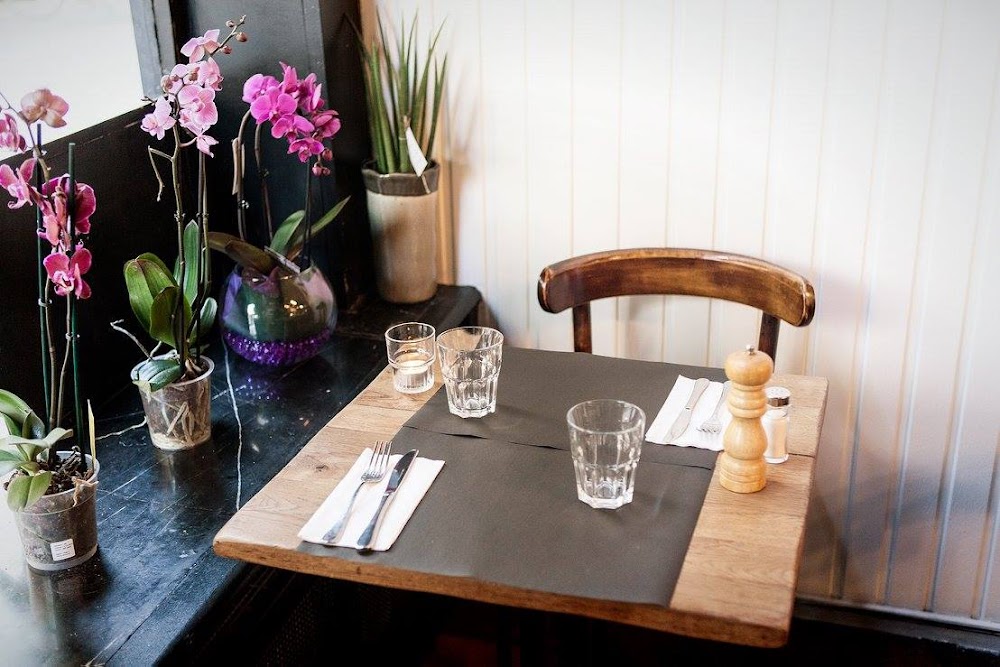 Bistro Ernest fotoğraf 1