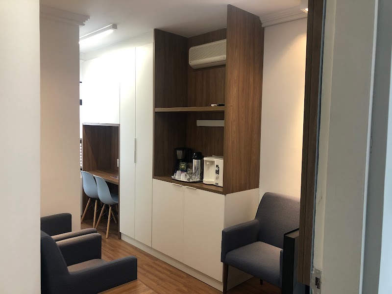 Dr. Gustavo Torreão - Endodontista - foto 2