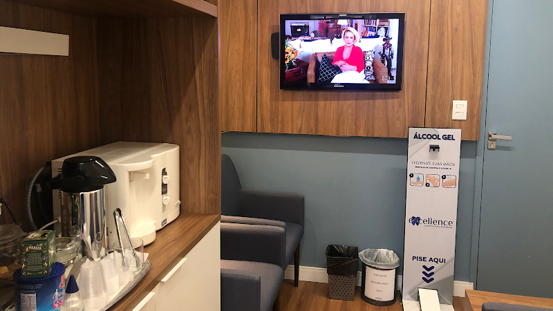 Dr. Gustavo Torreão - Endodontista - foto 1