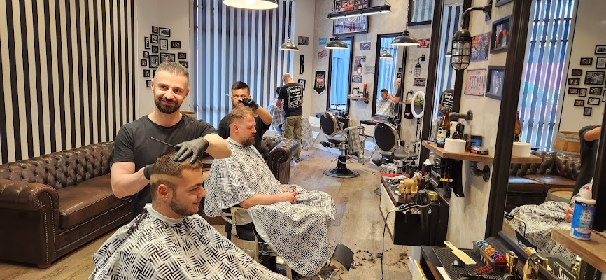 Barber's Deluxe photo 2