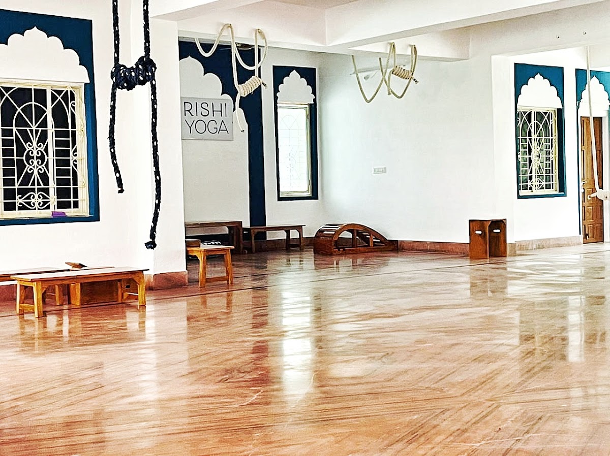 Rishi Yoga Institute | Yoga in Pushkar | Yoga classes Pushkar