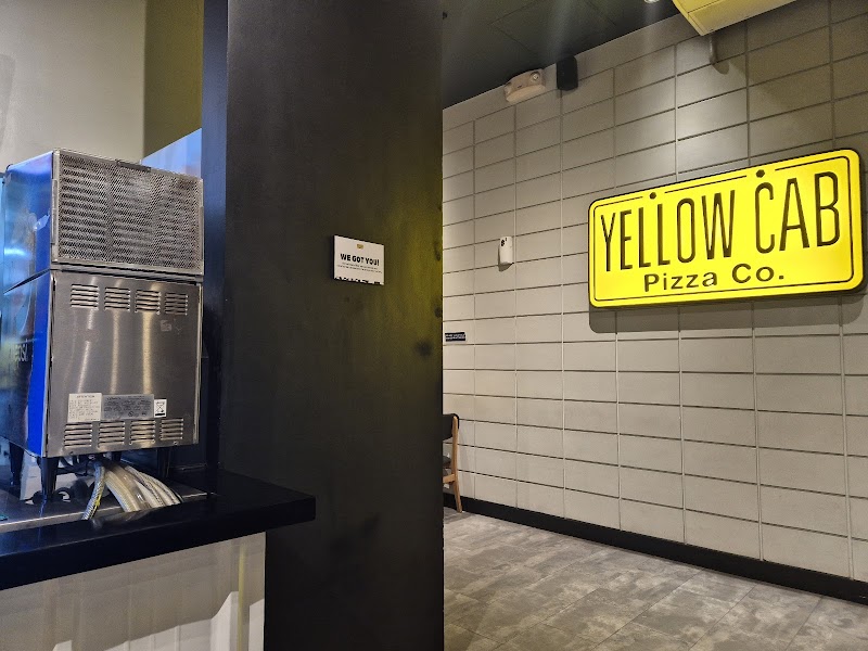 Yellow Cab Pizza Co. (Vista Place)