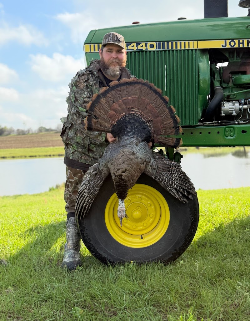 Shady Grove Outfitters - Photo 4