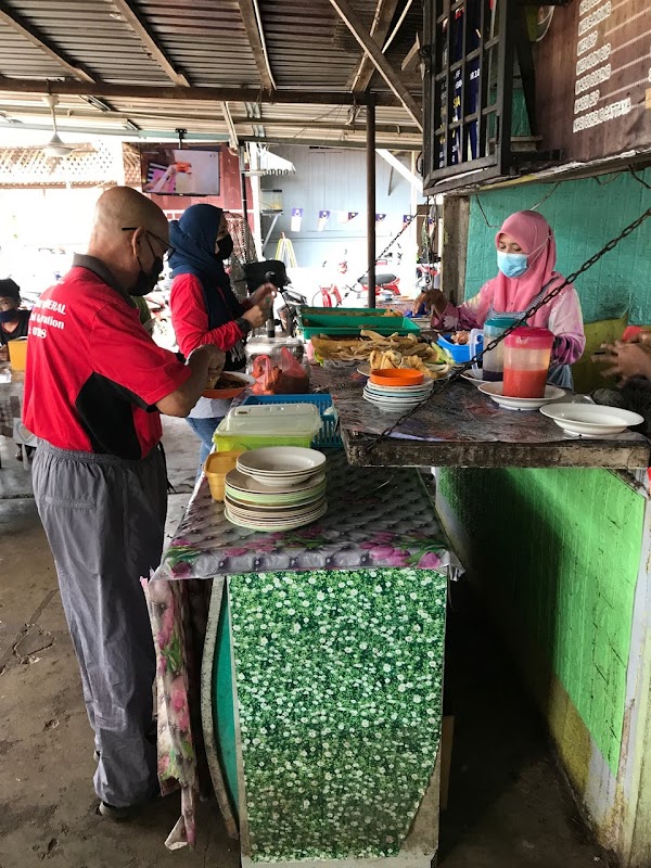 Warong Comel & Saat (Port Ngeteh) - Photo 1