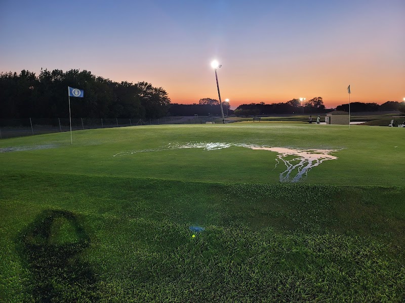 Benbrook Lighted PAR 3 & Range banner
