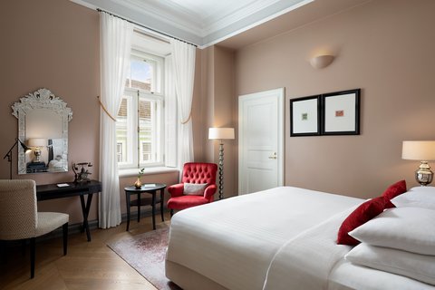 Hotel Telegraaf, Autograph Collection, dog-friendly hotel