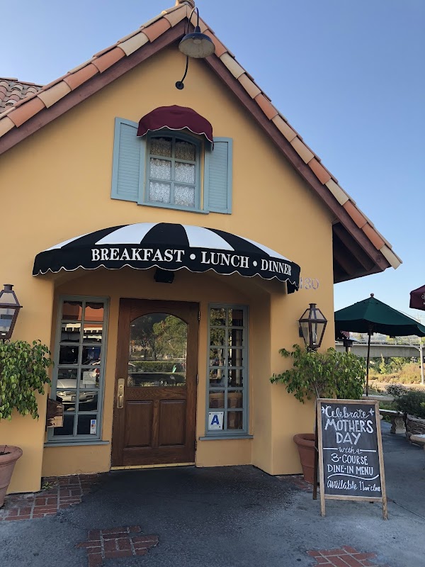 Mimi’s Cafe