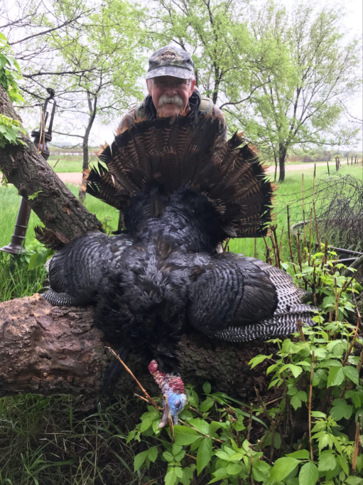 Hilltop Hunting Lodge Llc