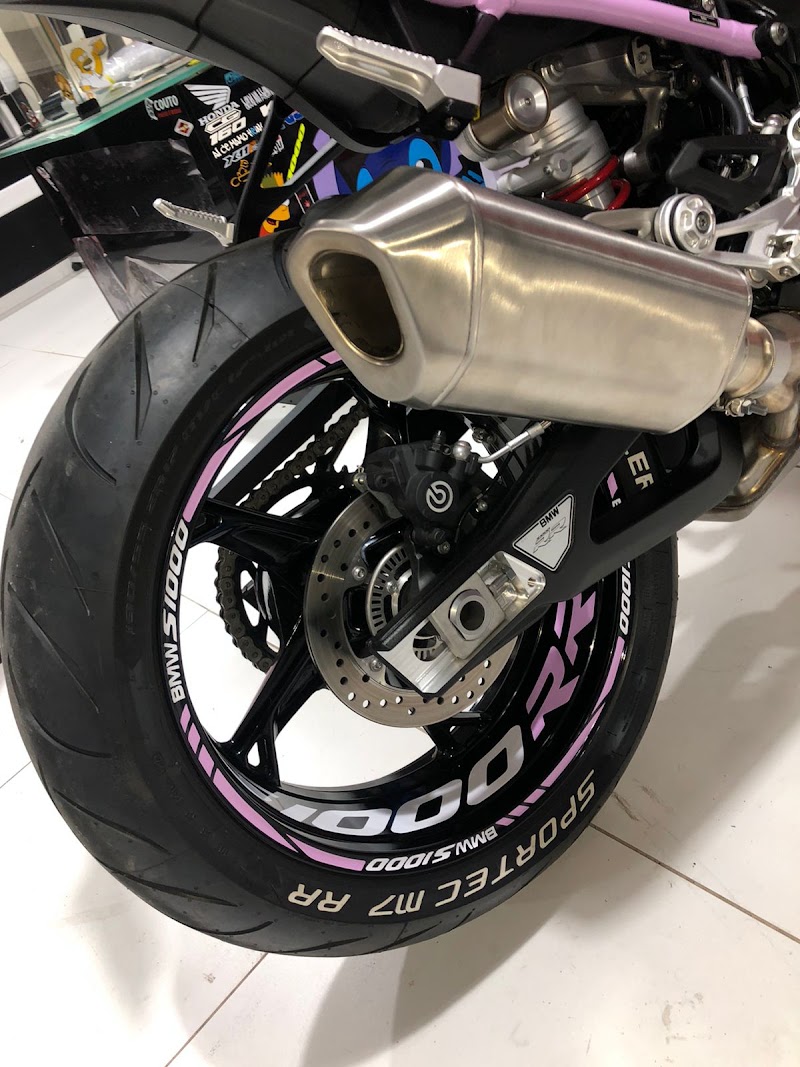 Foto de 041 Adesivos - Comunicação visual - envelopamentos automotivos - frotas
