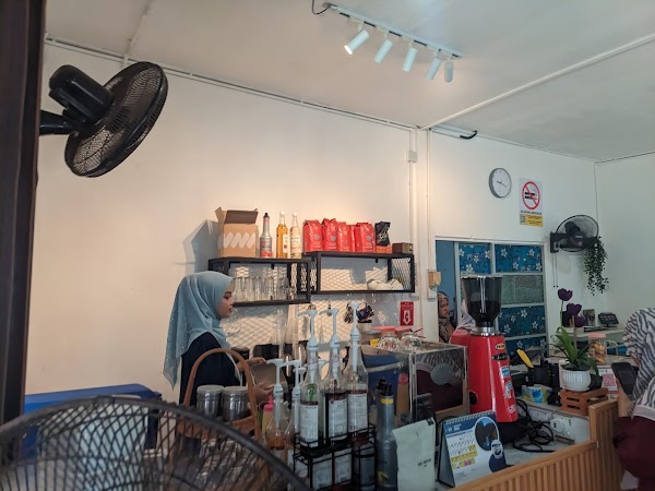 Kogo Cafe ( Breakfast, Pizza & Coffee)