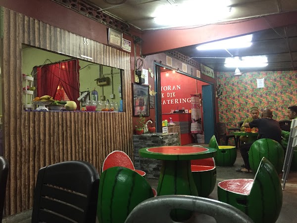 Restoran MakDik Catering - Photo 1