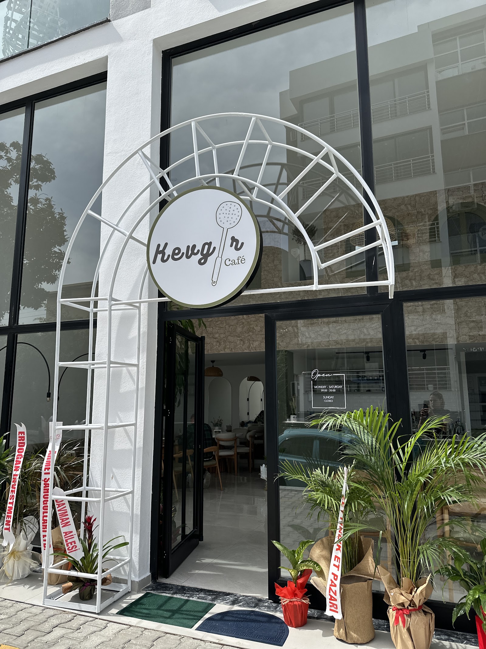 Kevgir Cafe mekanı