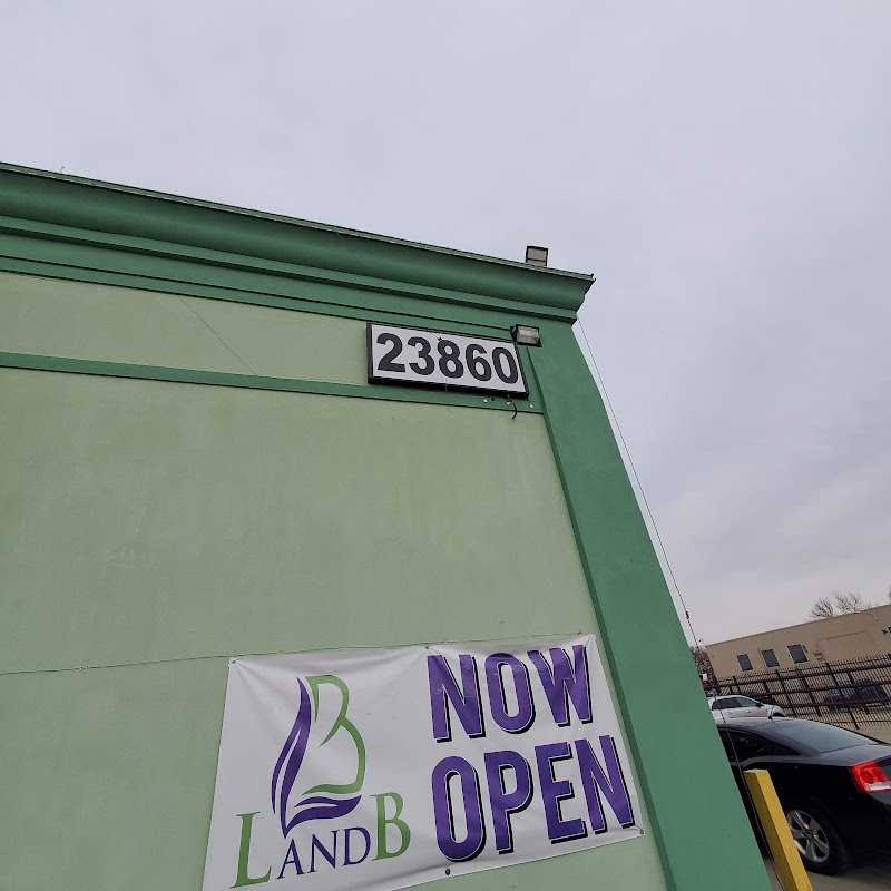 Video tour of Leaf & Bud Center Line retail environment