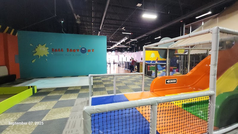 Ball Factory Playground | Party | Café photo 4