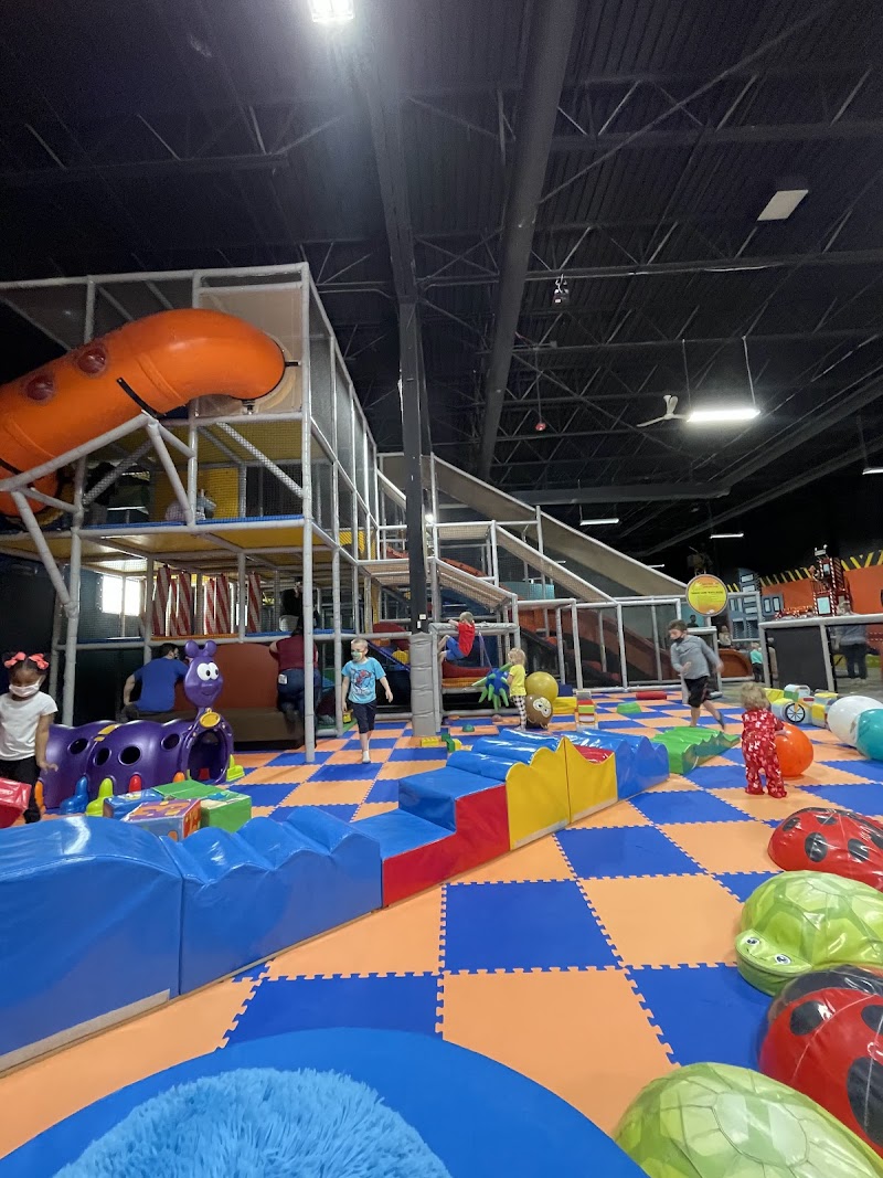 Ball Factory Playground | Party | Café photo 4