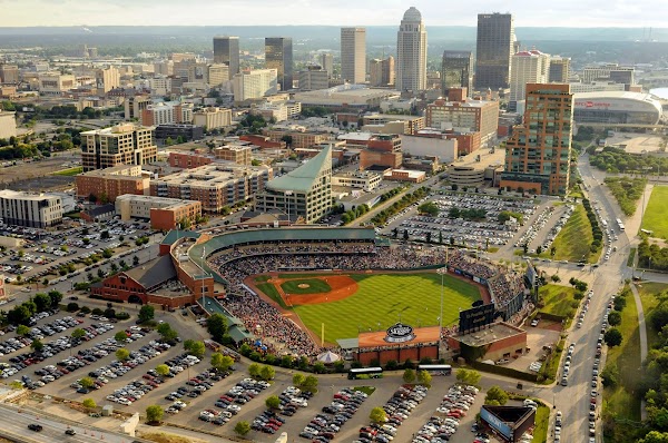 BATS DIPPIN DOTS exterior