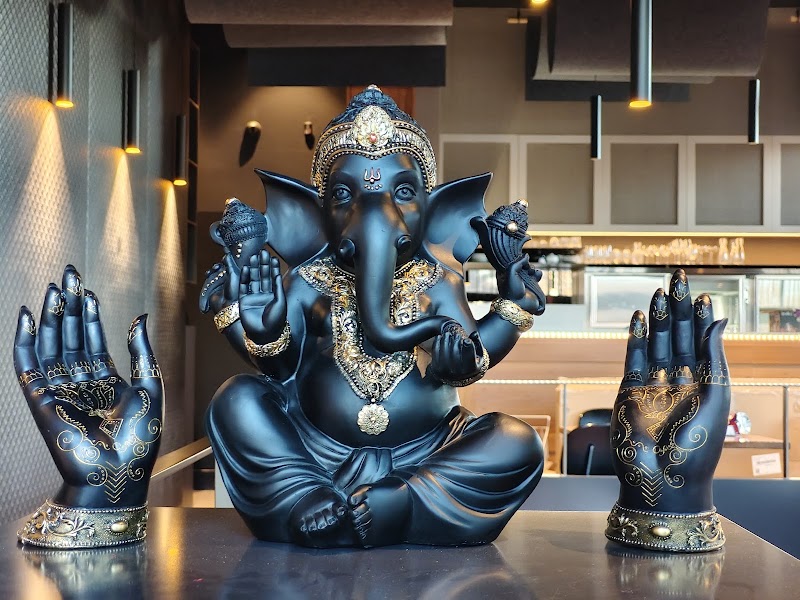 The Lotus Indian photo 8