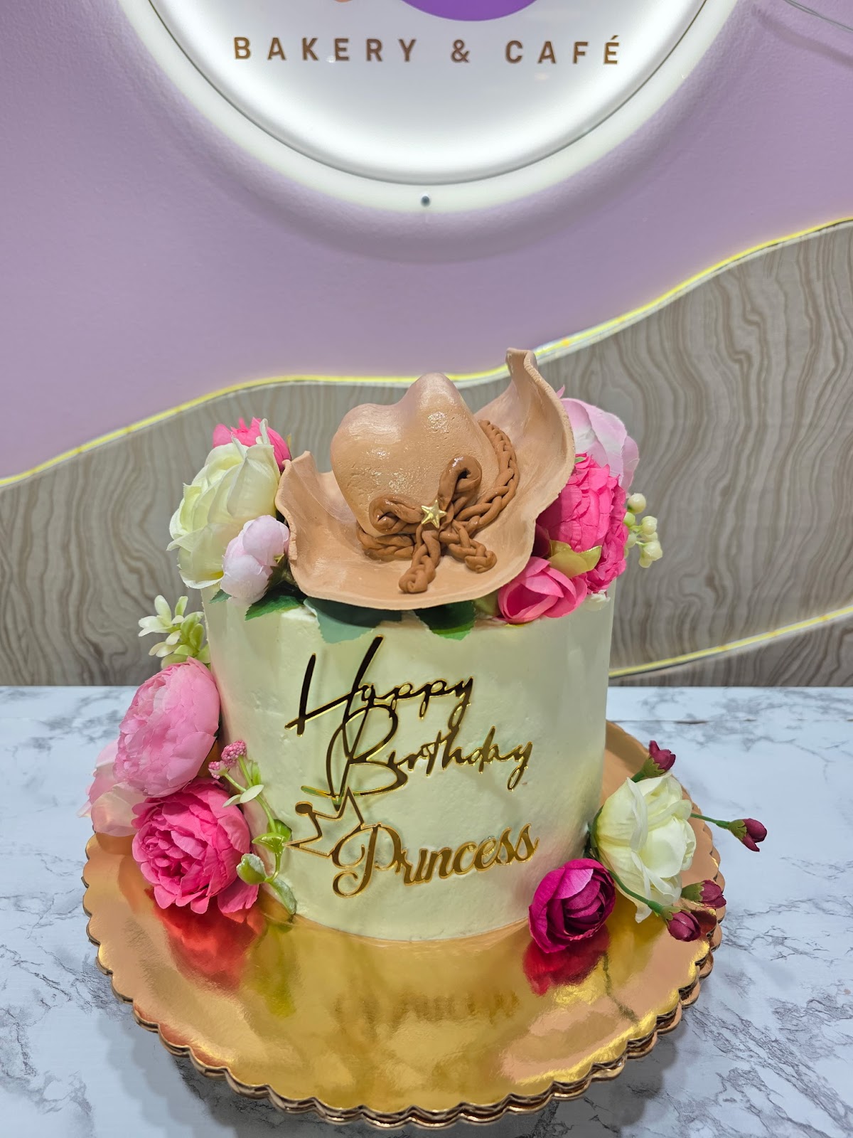 KMK CAKES BAKERY & CAFE: Google Places image 5
