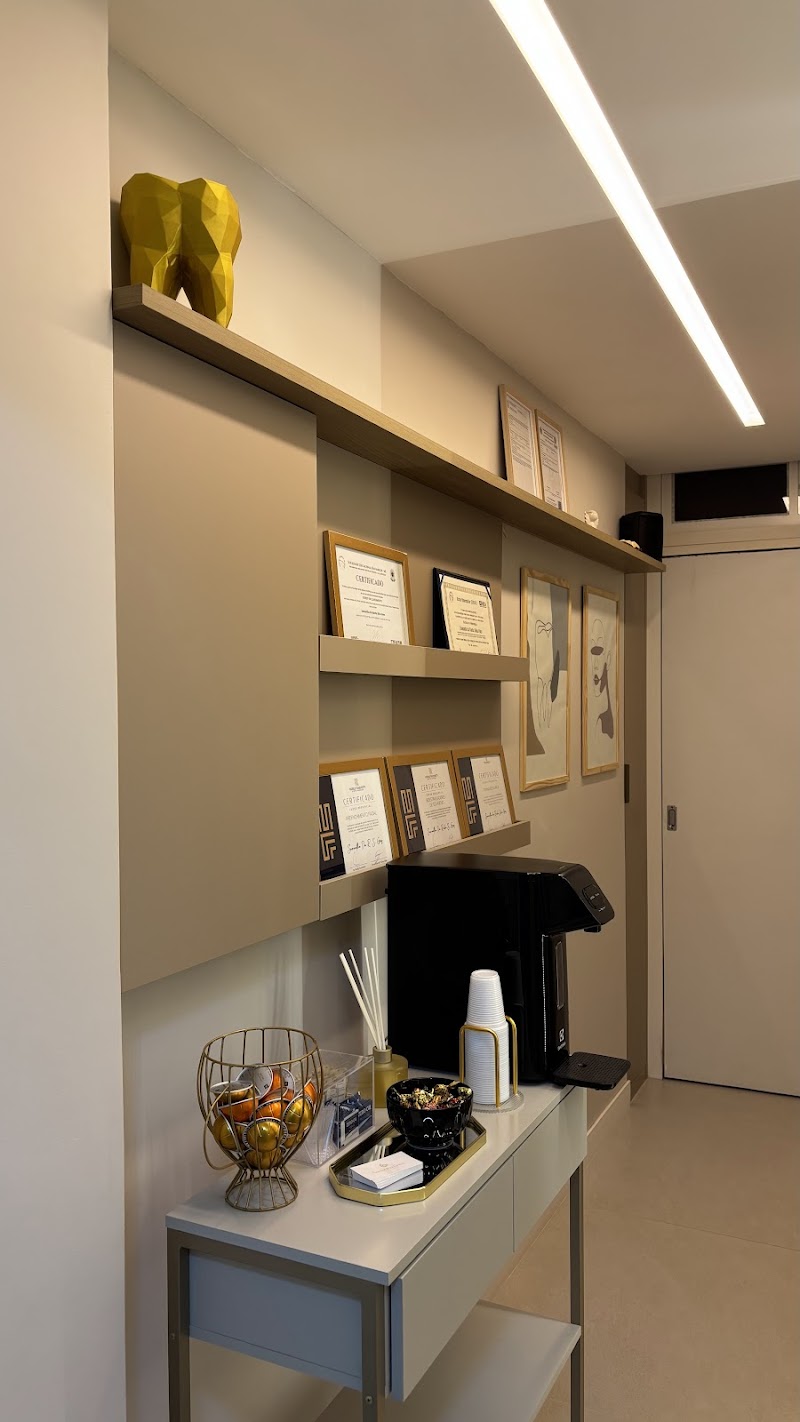 Dra. Samantha Góes, Cirurgiã Dentista | Consultório Odontológico - foto 4