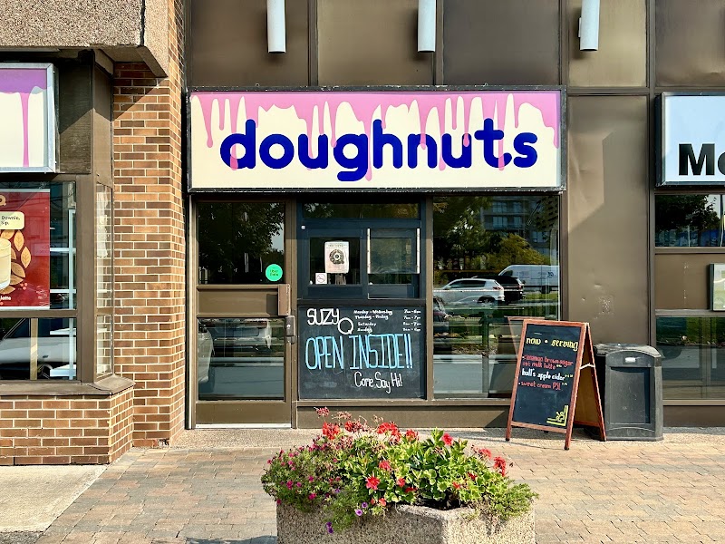 SuzyQ Doughnuts St. Laurent photo 1