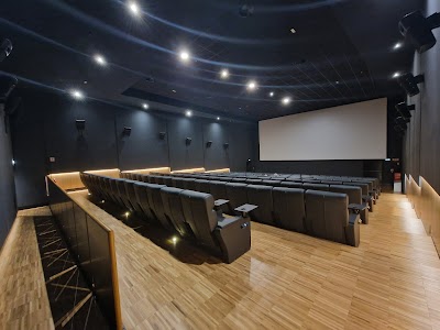 Cinema Lux Aprilia