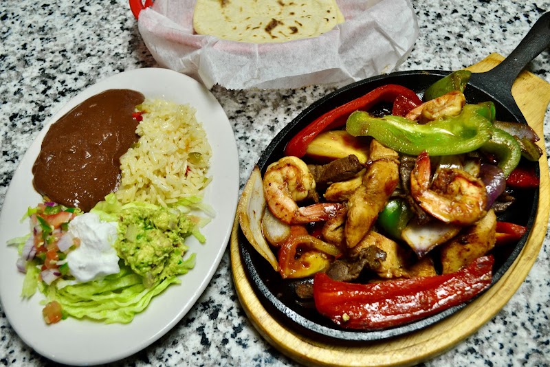 Tres Generaciones Restaurant