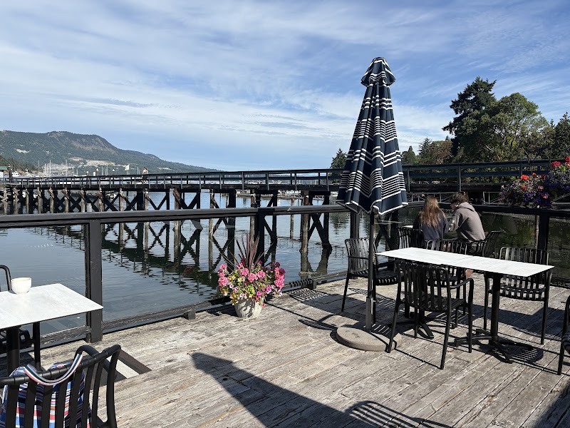 Azure Pier Cafe photo 1