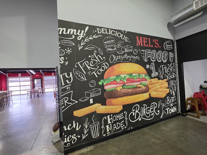 MEL'S. photo 3