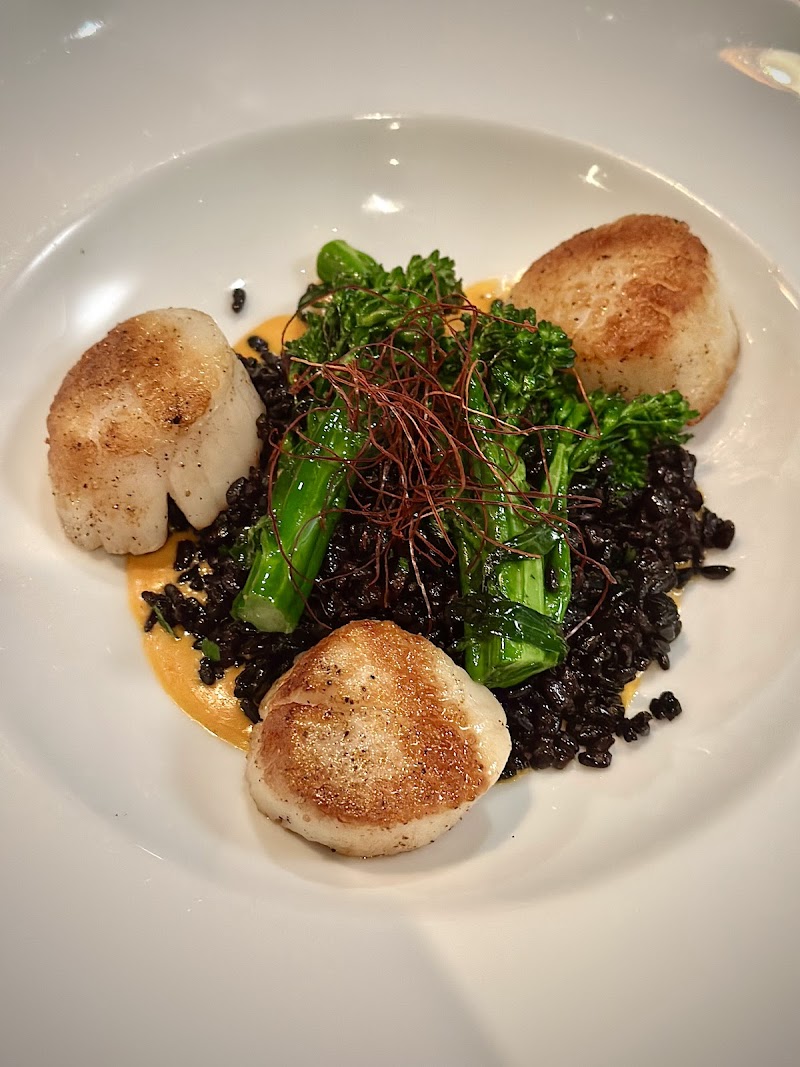 Seasonal California cuisine with fresh ingredients