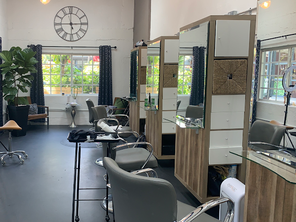L'Atelier Privé Salon portfolio