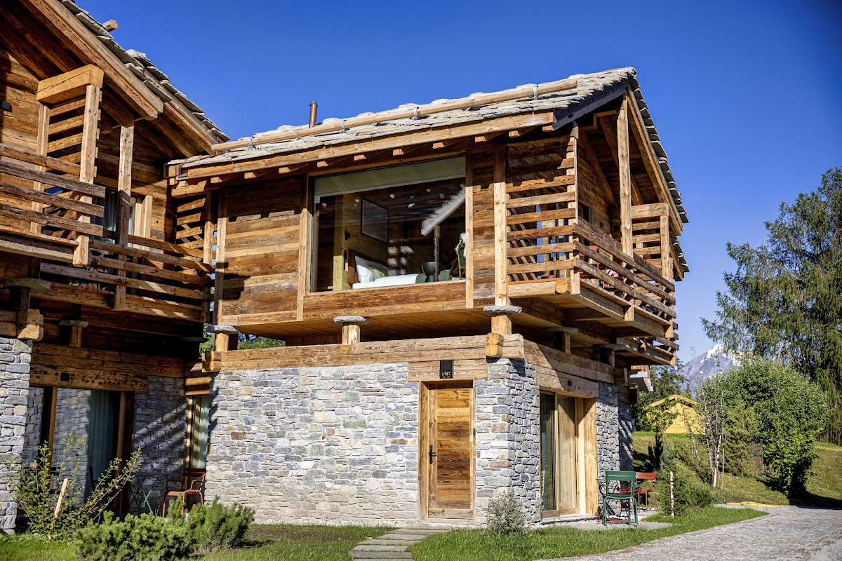 MAD Retreat Hotel