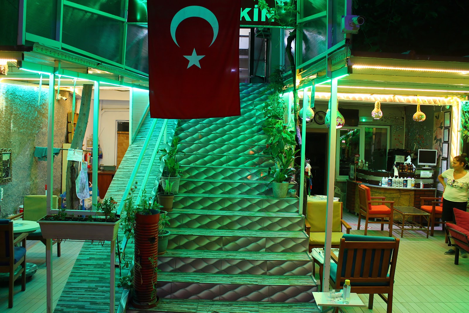 Keyf-i çikin kafe,nargile,okey eglence bahçesi mekanı