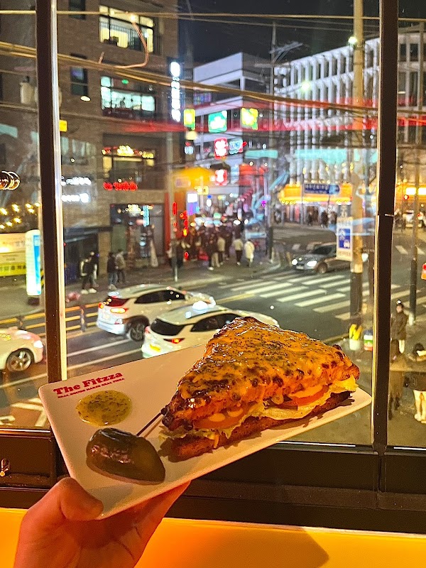 the halal fitzza photo 1