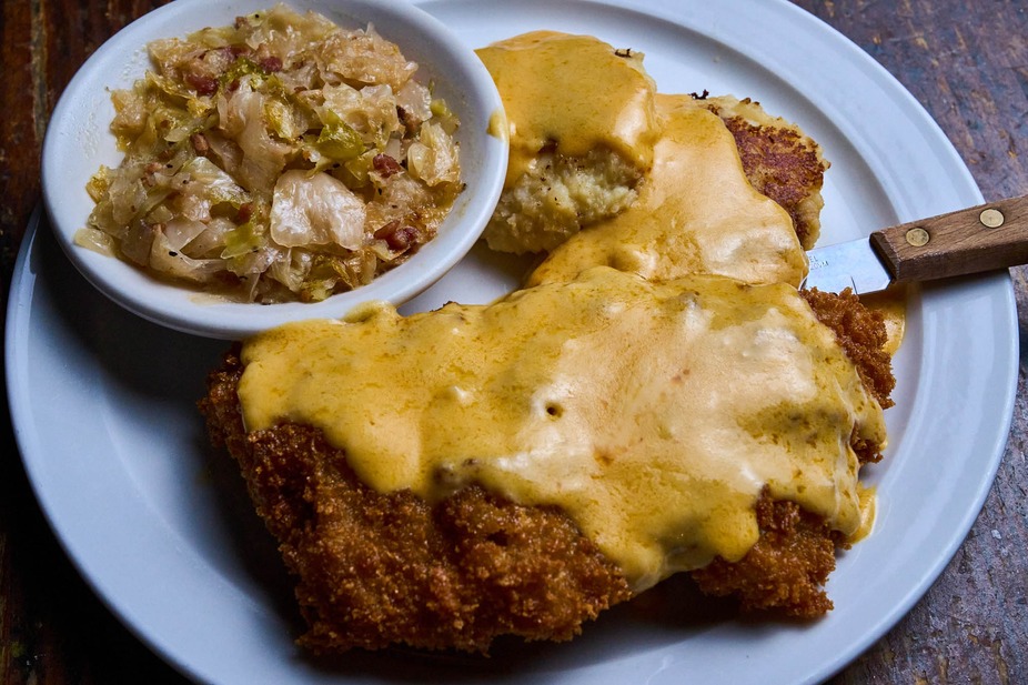 Gene's Haufbrau photo 5