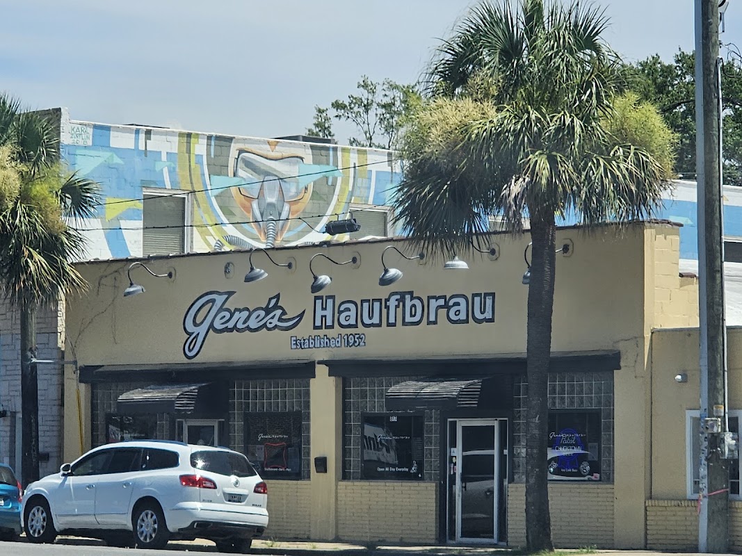 Gene's Haufbrau