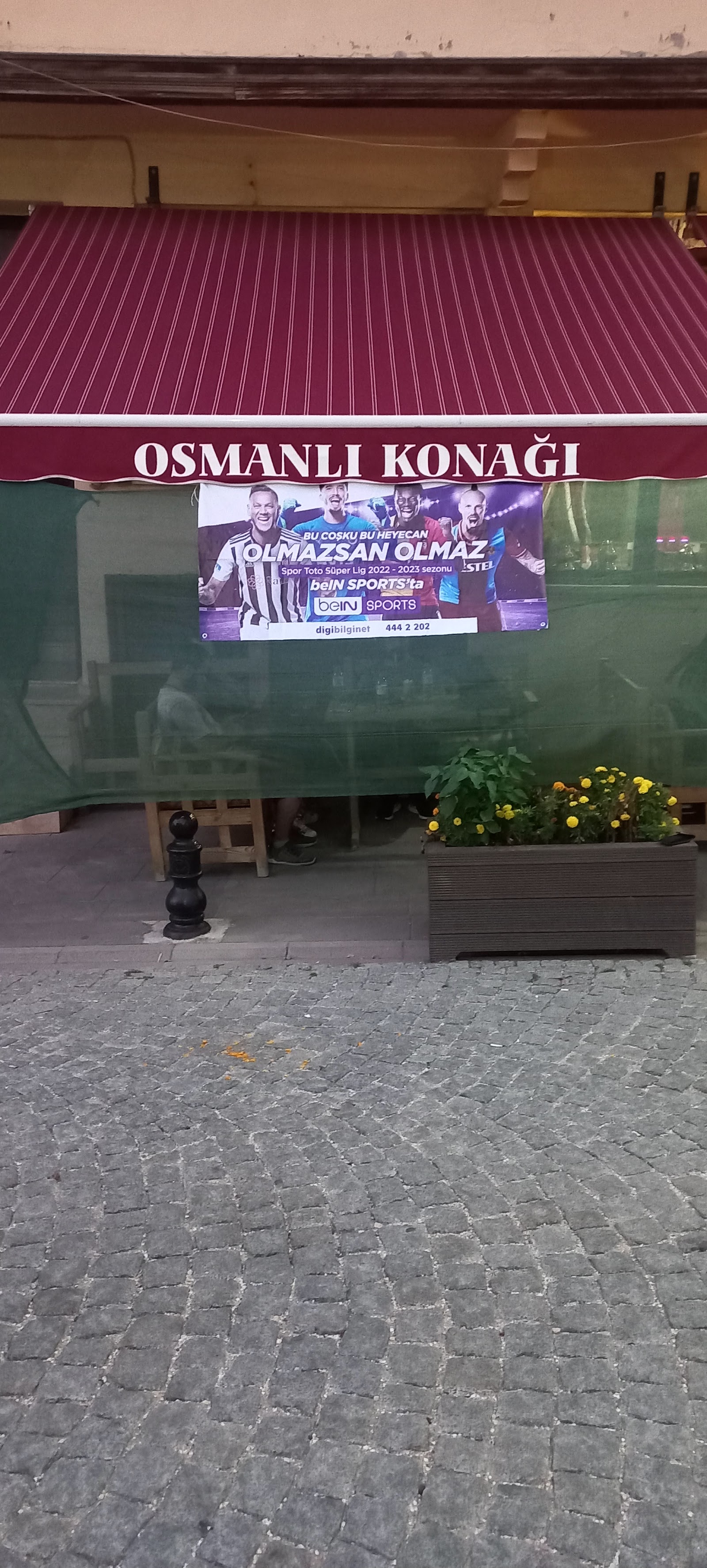 DARK HOOKAH mekanı