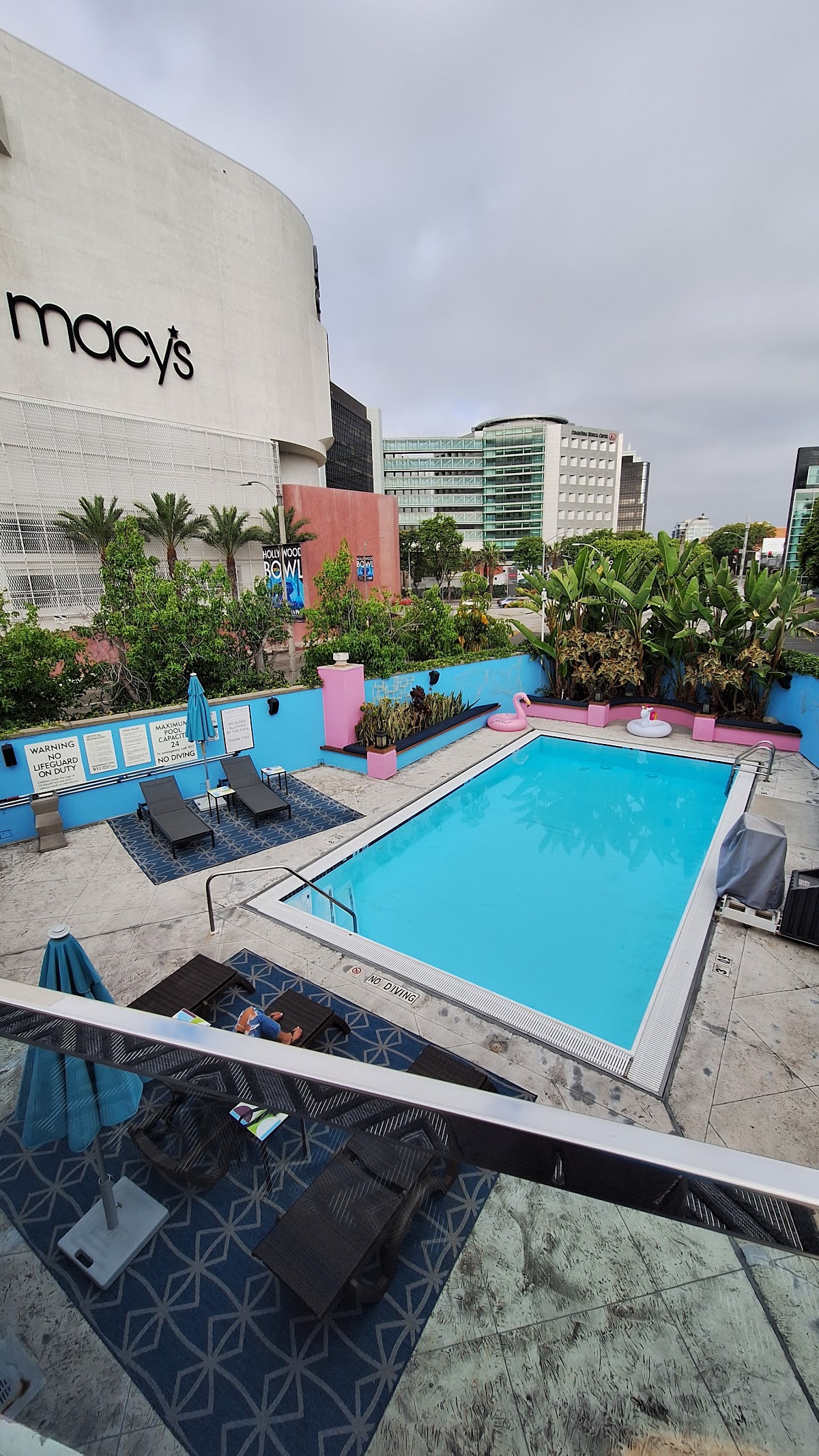 Sofitel Los Angeles at Beverly Hills, dog-friendly hotel, photo 2