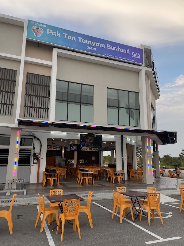 Paktan Tomyam Seafood Jasin - Photo 1