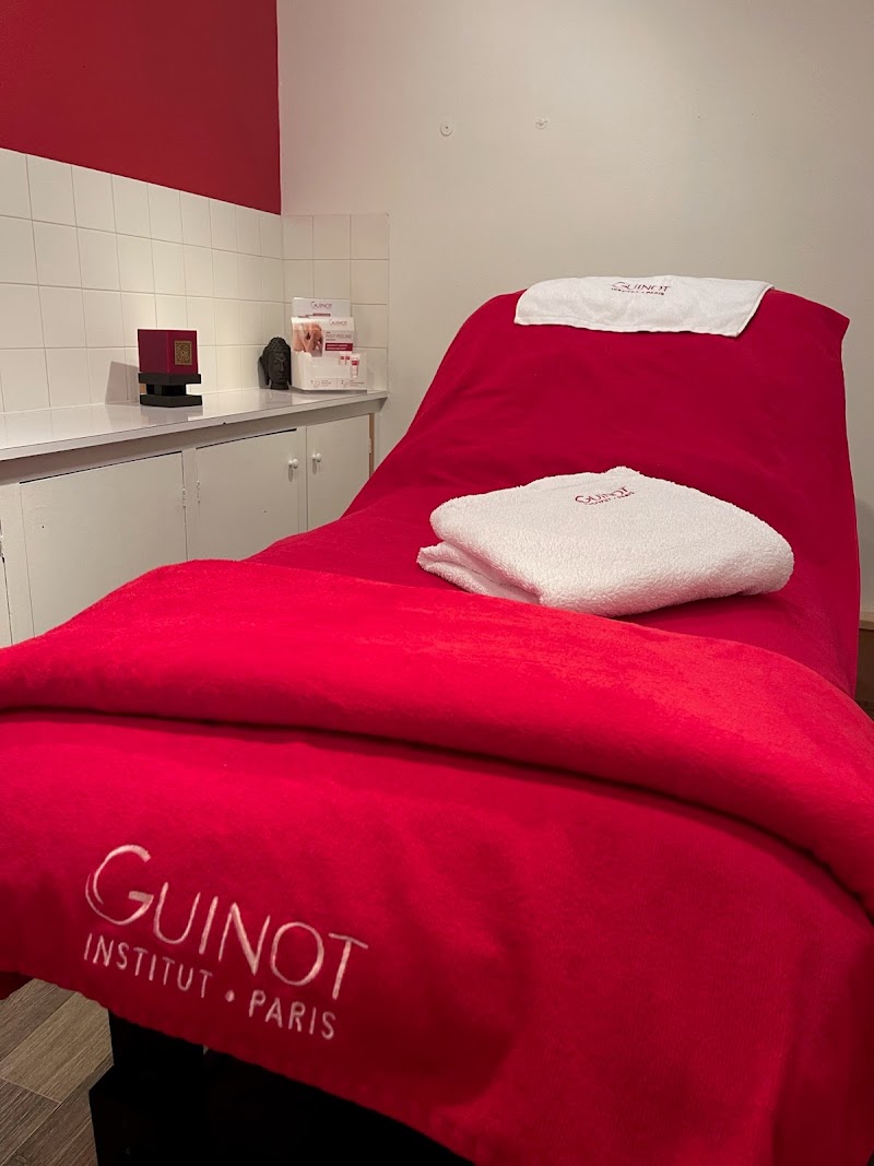 SOPHIE EUGENE (GANTOU) (GAIA INSTITUT DE BEAUTE) — photo 3