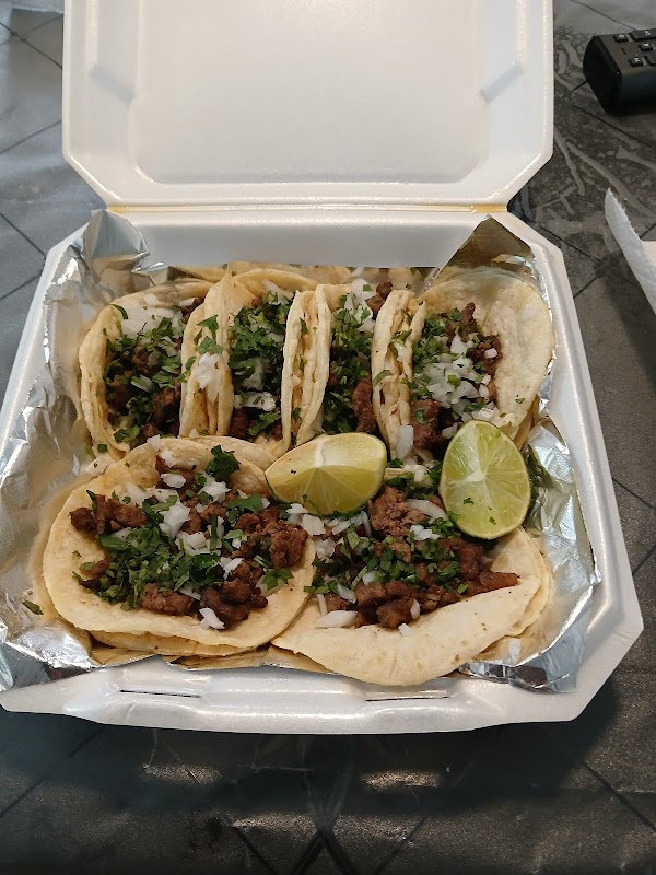 EL TACO BRONCO photo 3